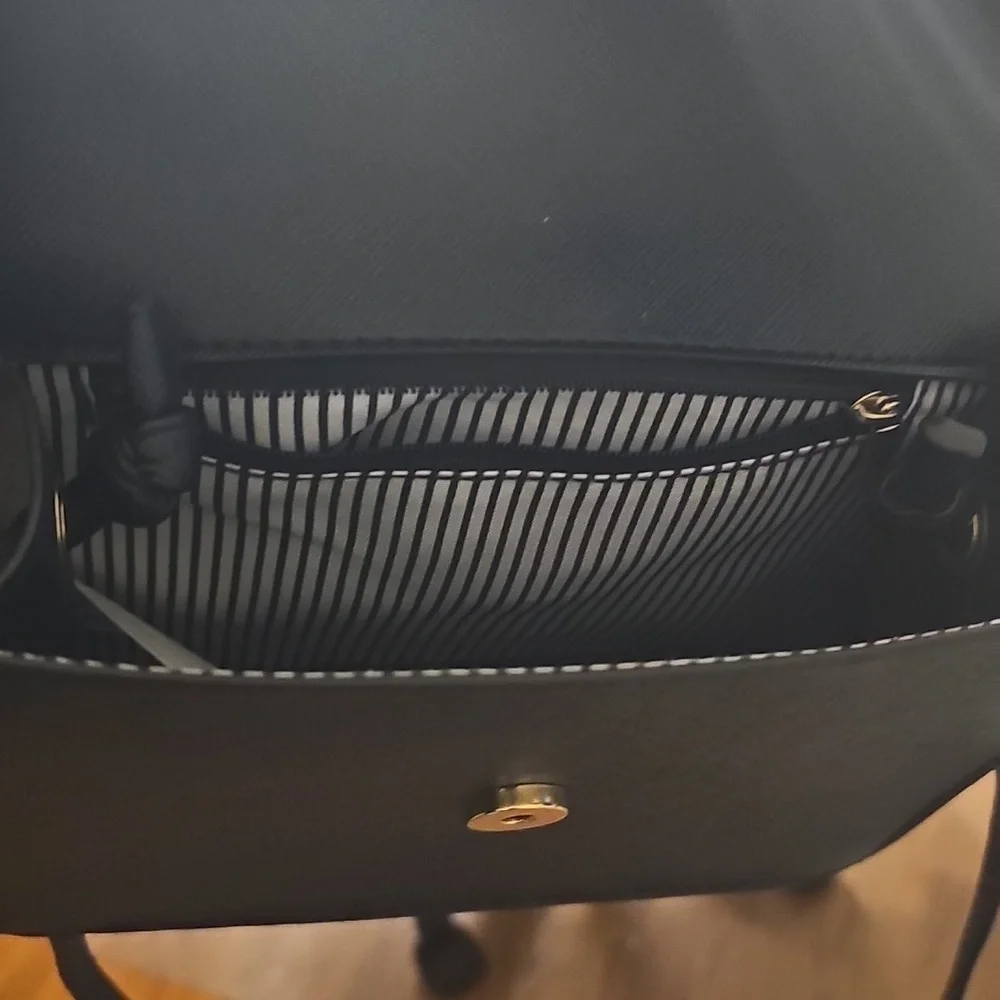 Cute Black Mini Bag - Picture 7 of 7